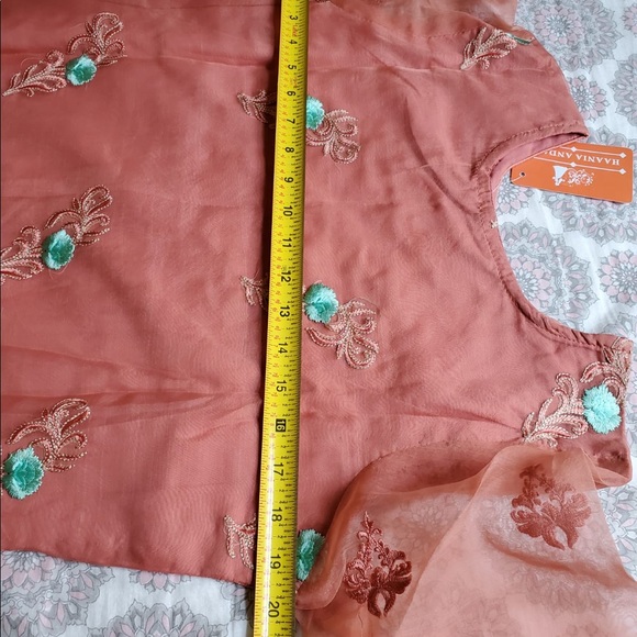 Gorgeous two piece Salwar kameez - Picture 10 of 11